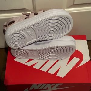 NIKE Icon Classic Platform Sandal NWOT